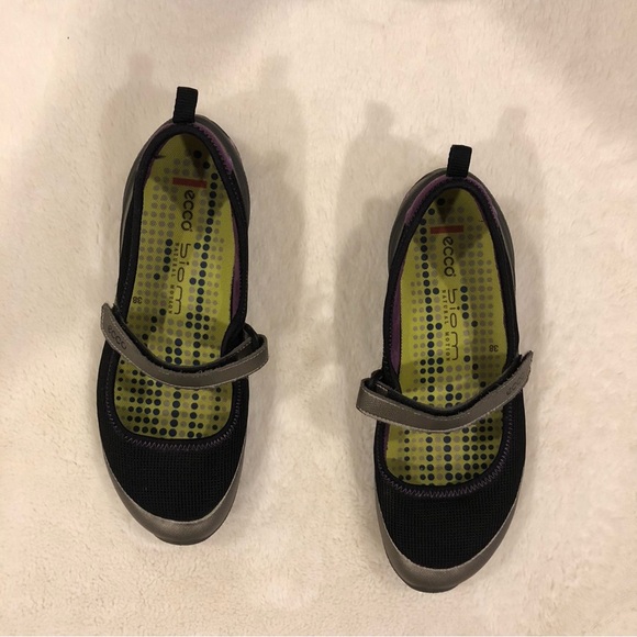 Ecco women’s flats - Picture 2 of 10